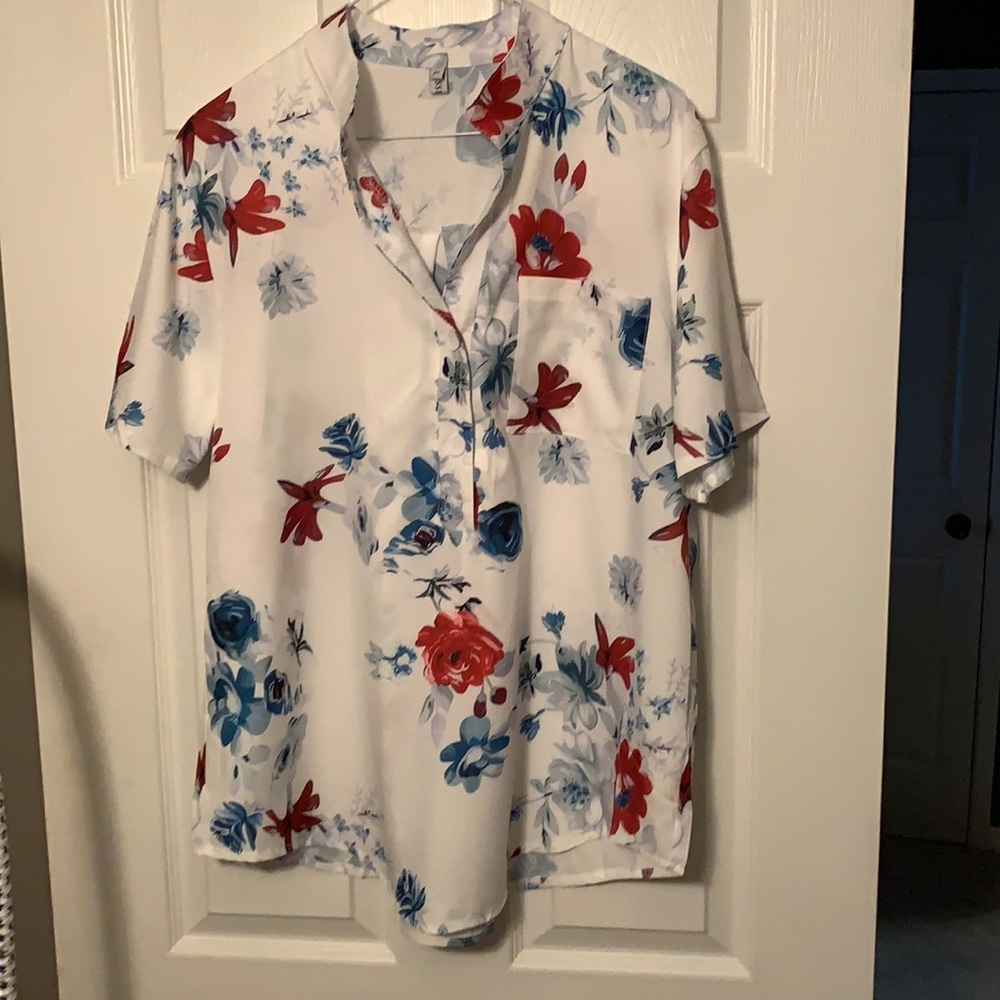 Pretty top size L cotton blend polyester XL